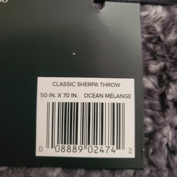 UGG Classic Sherpa Throw Ocean Melange 50 in X 70 in - New - Picture 6 of 8